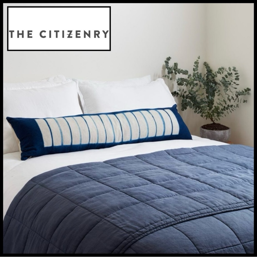 Citizenry Stonewashed Linen Quilt in Slate Blue. Full/Queen.